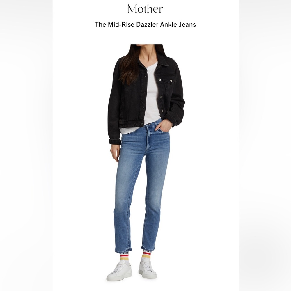MOTHER Mid Rise Denim The mid rise dazzler ankle fray. We the animals size 24